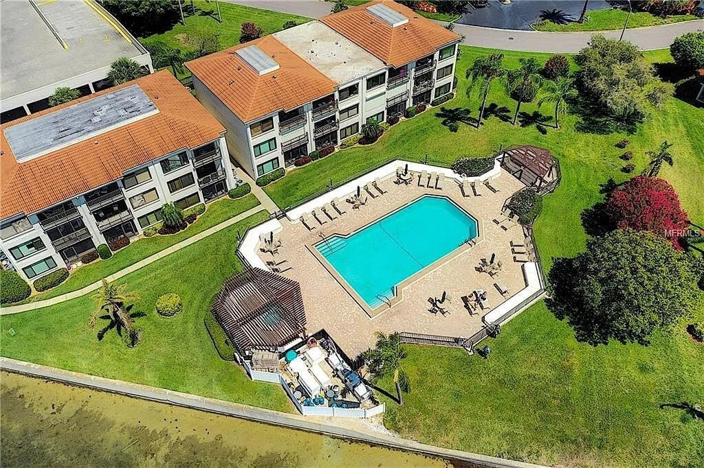 Building Photo - 6287 Bahia del Mar Cir