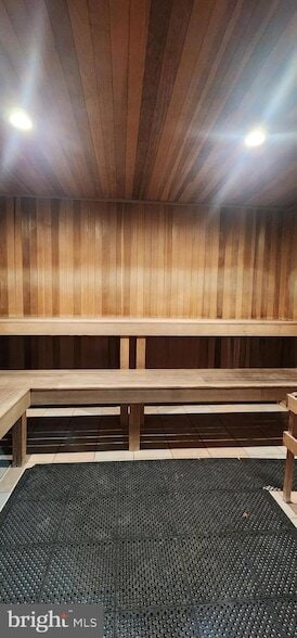 Building Photo - 1021 Arlington Blvd