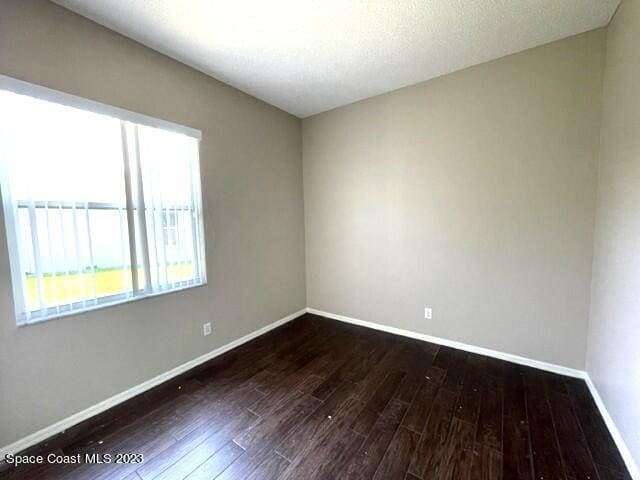 Building Photo - 1600 Tailfeather Ct