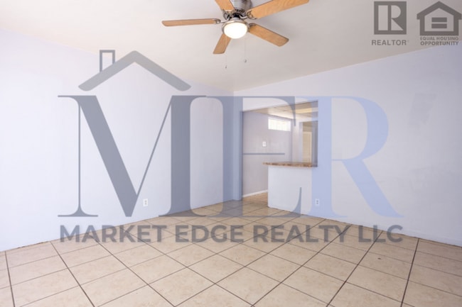 Building Photo - 3Bed/2Bath House at 19th Ave/Camelback! Move-In Ready on 06/11/2026! -- NO HOA! CORNER LOT!
