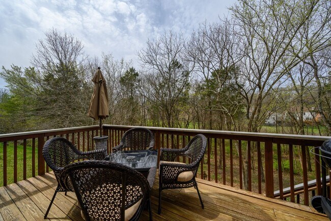 Building Photo - **UPDATED BRENTWOOD HOME THAT DOESN'T FEEL LIKE A RENTAL**