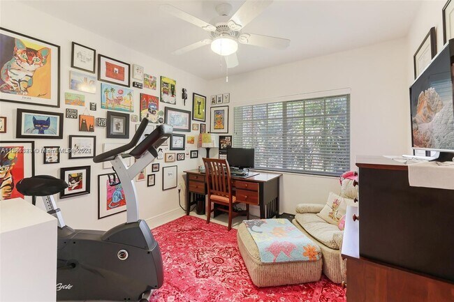 Building Photo - 7548 SW 58th Ave