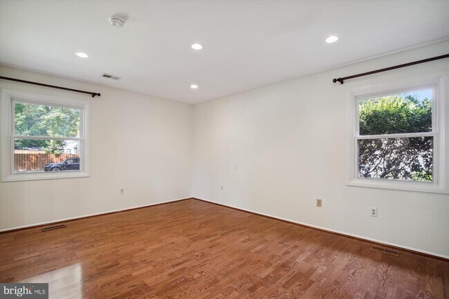 Building Photo - 4607 Marshall Hall Ln