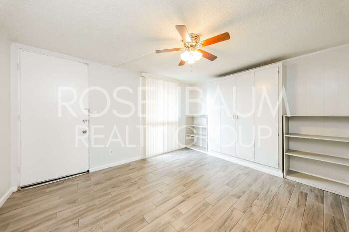 Building Photo - 6320 N 16th St