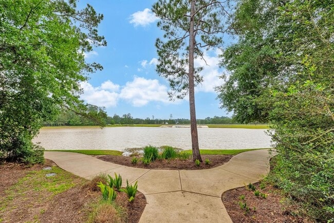 Building Photo - 11634 Peachwood Lake Dr