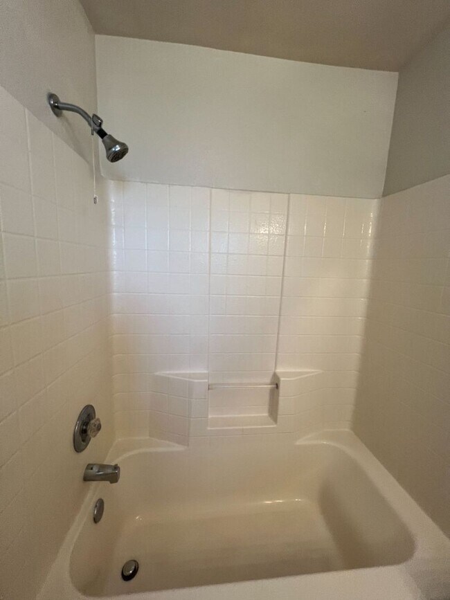 Building Photo - 231 Ocean Ct