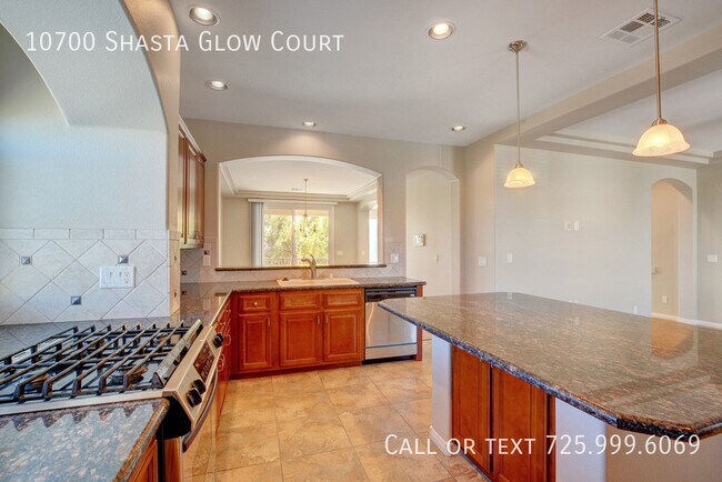 Building Photo - 10700 Shasta Glow Ct
