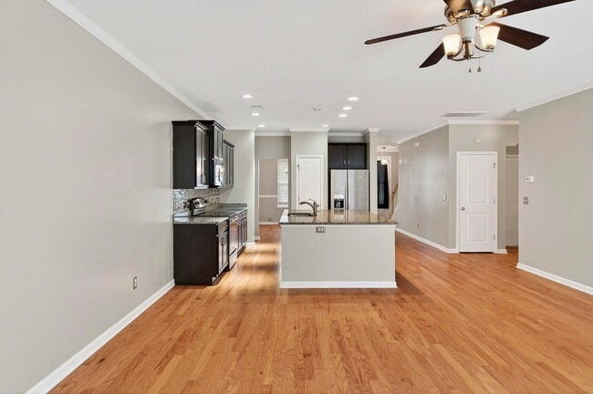 Building Photo - 194 Cypress Forest Dr