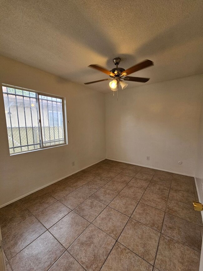 Building Photo - Home for Rent