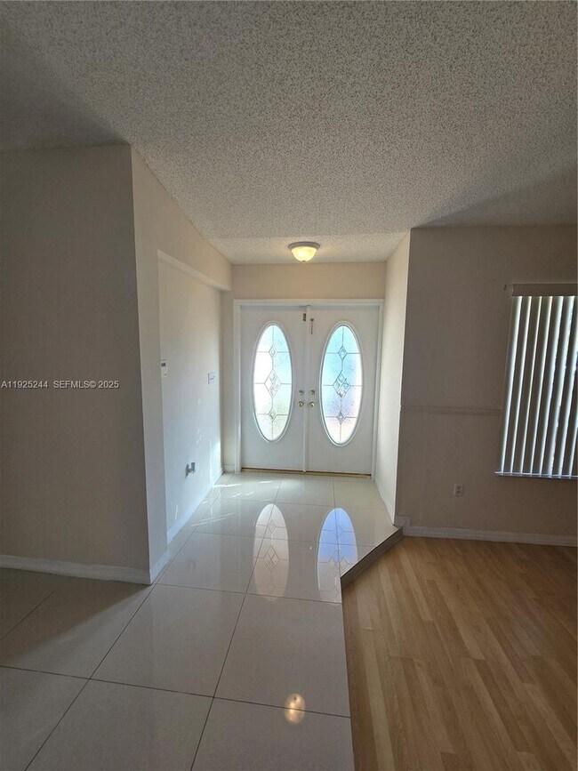 Building Photo - 894 NW 134th Pl