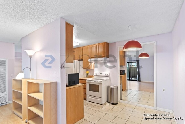 Building Photo - 2077 Washington Ave