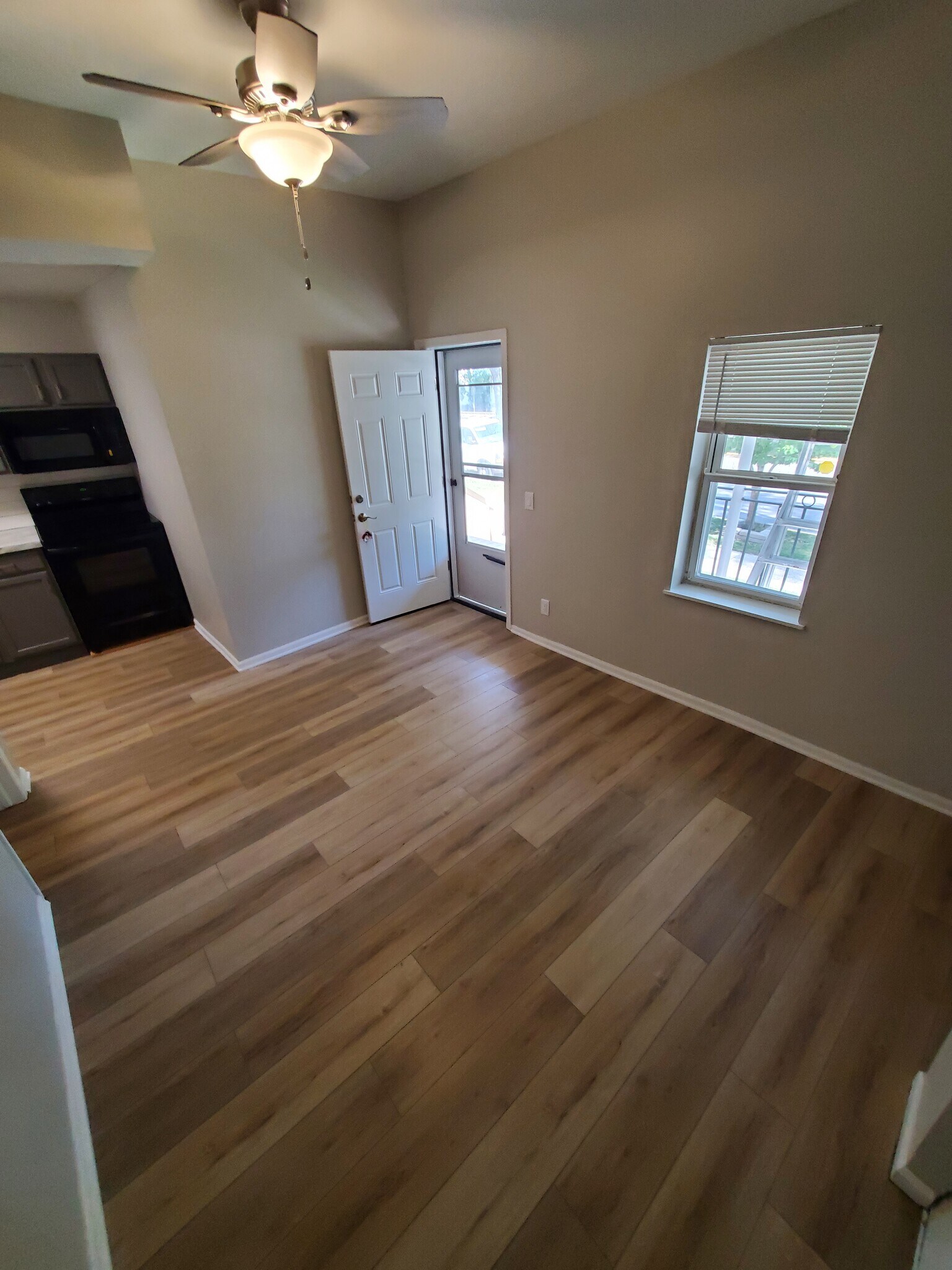 Building Photo - 202 N Blair St