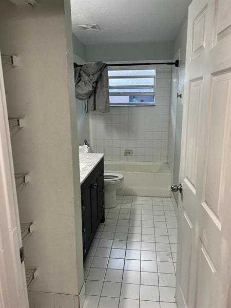 Building Photo - 319 NE 35th Ct