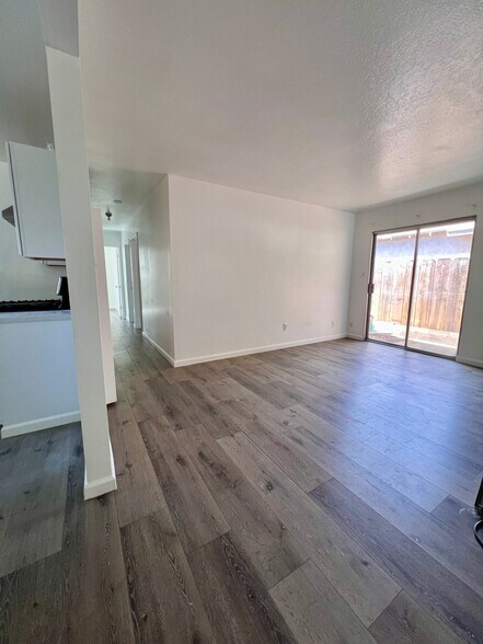 Building Photo - 3003 Radnor Way