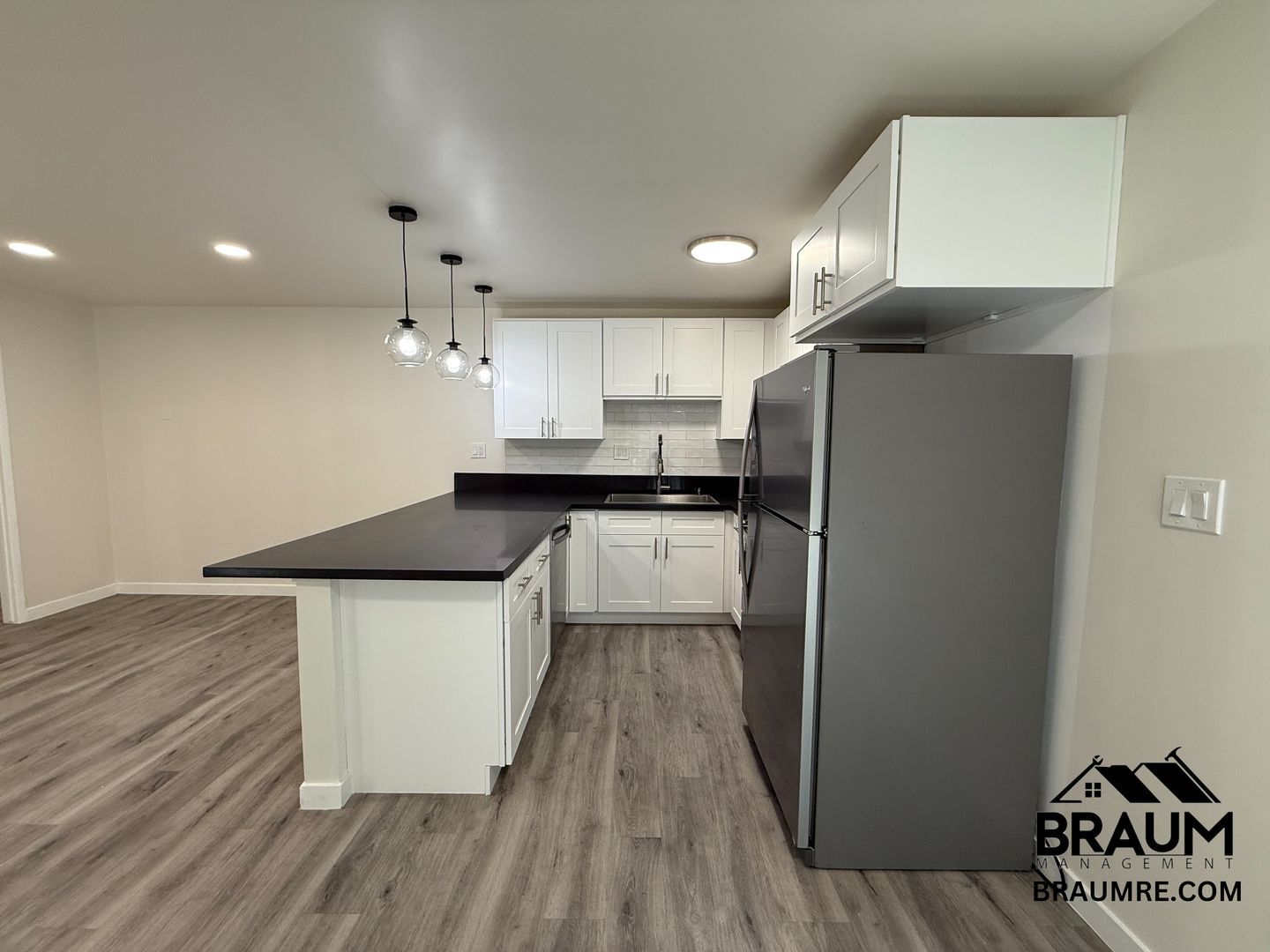 Building Photo - 5611 Fulcher Ave