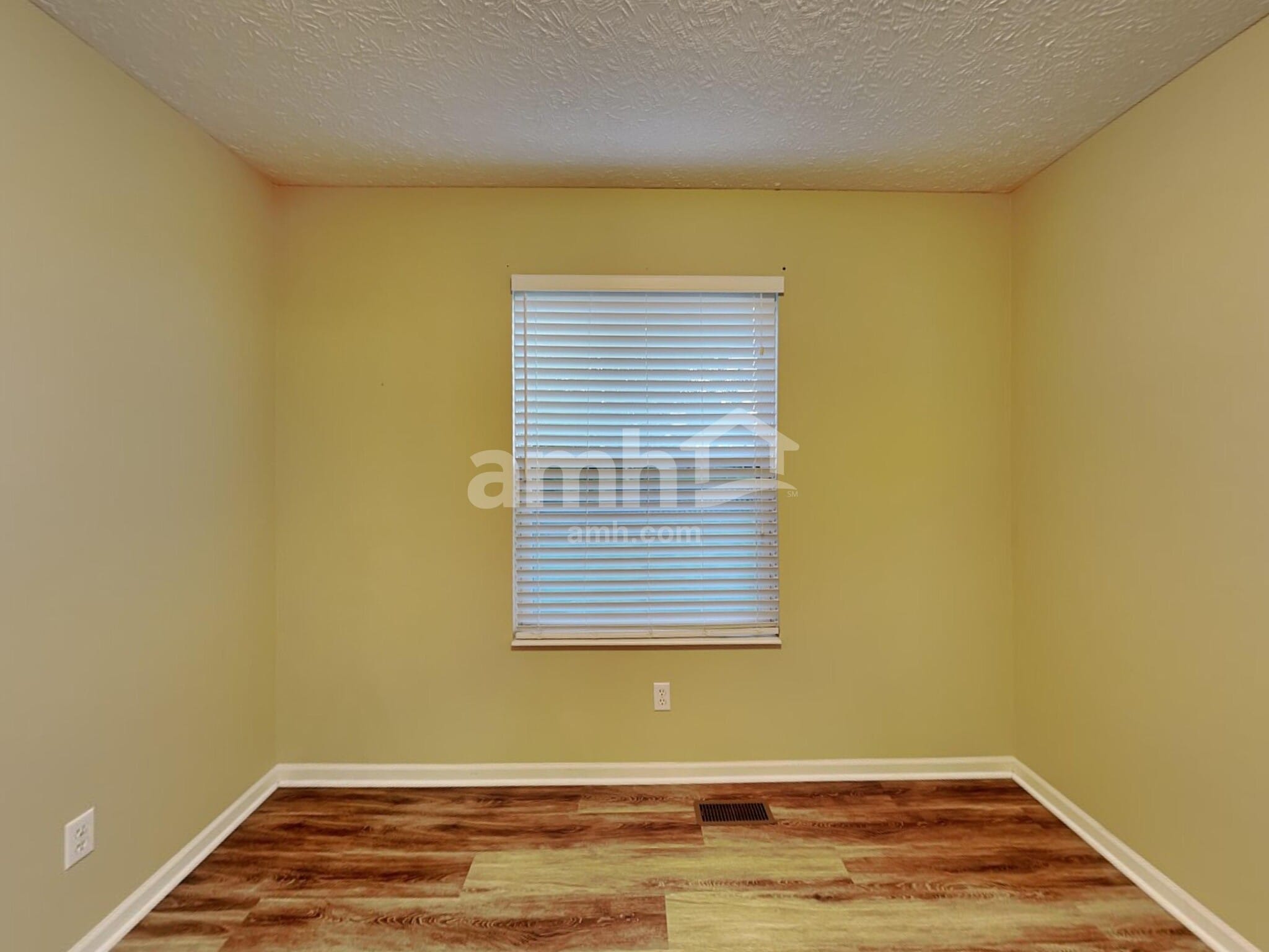 Building Photo - 42 Purple Finch Loop