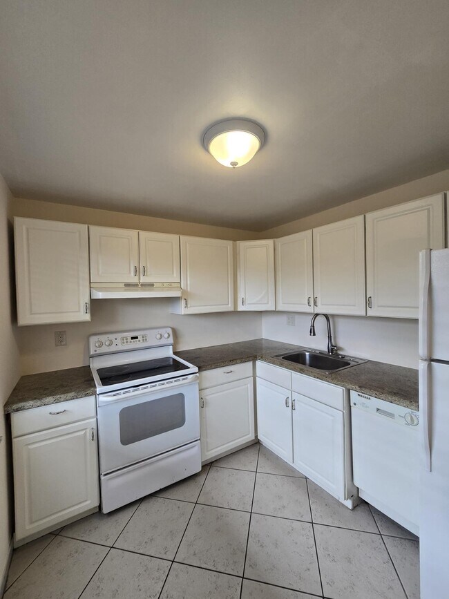 Building Photo - 3141 NW 47th Terrace