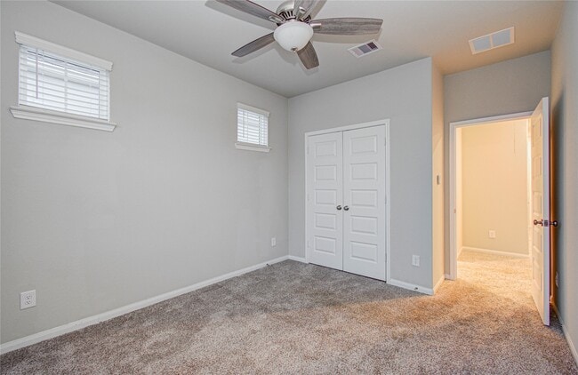 Building Photo - 1525 Parkland Oak Dr