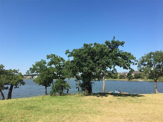 Building Photo - 227 Rockland Dr