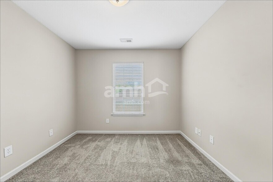 Building Photo - 6827 Harvest Grove Ln