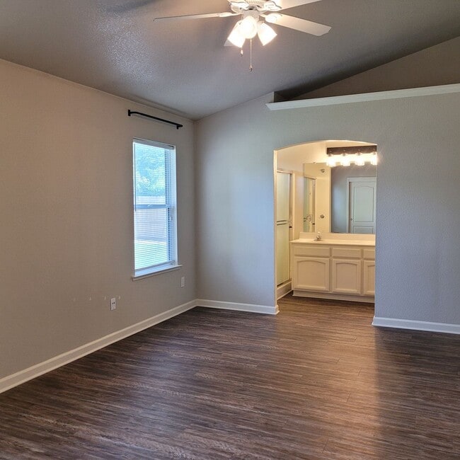 Building Photo - 2266 Pinto Way