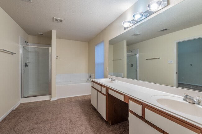 Building Photo - 5007 Oak Stand Ct