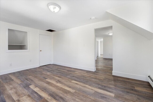 Building Photo - 124 Williams Ave