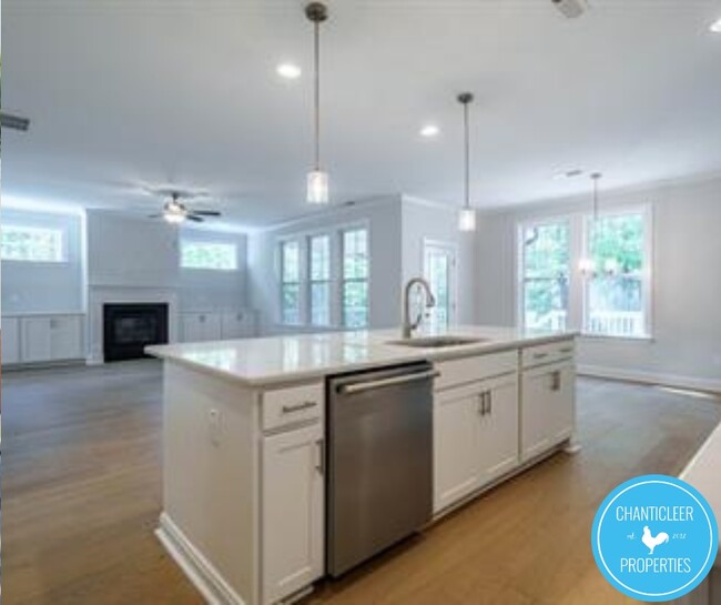 Building Photo - 605 Chapel Ridge Dr