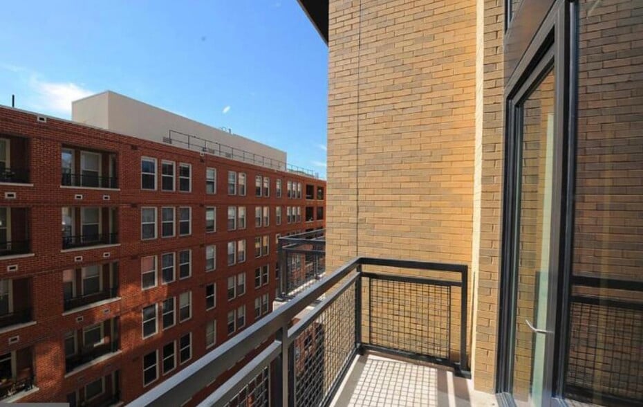 Building Photo - 912 F St NW Apt 901