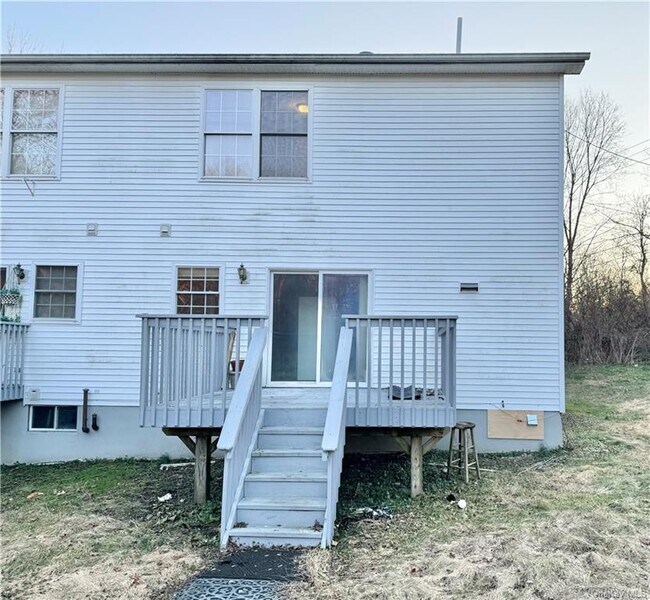 Building Photo - 18 Old Little Britain Rd