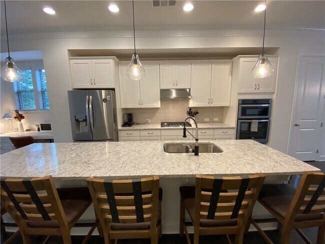 Building Photo - 2270 Mclean Chase