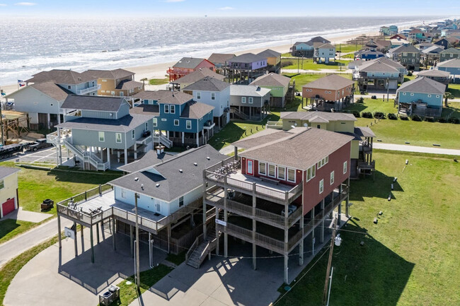 Building Photo - 907 S Cove Dr