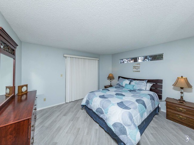 Building Photo - 10642 S Camino Del Sol