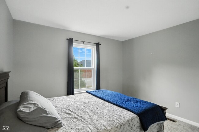 Building Photo - 6495 Titania Dr