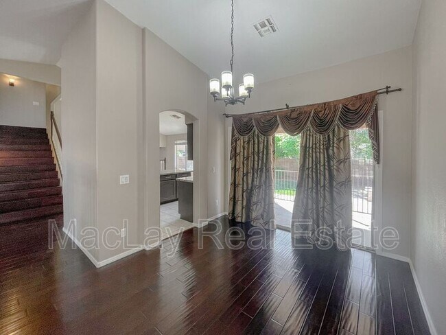 Building Photo - 1615 W Enfield Way