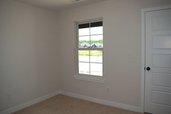 Building Photo - New construction three-bedroom 2-bathroom Home In Tuscany Ridge!