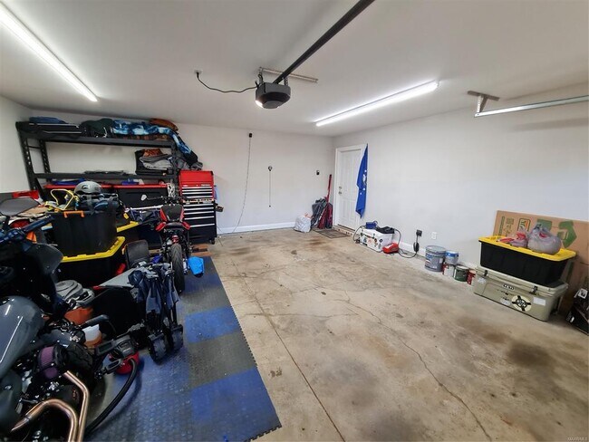 Building Photo - 919 Wheat Ridge Dr