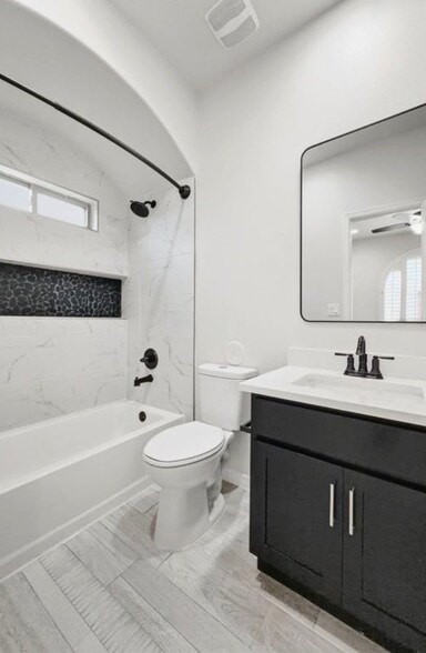 Building Photo - 2413 Tony Harper St