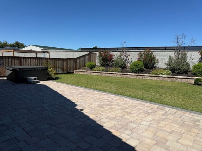 Building Photo - Your Own Private Retreat—Right in the Heart of Everything