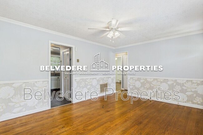 Building Photo - 1003 Cleburne St