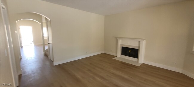 Building Photo - 7237 Chesterton Dr