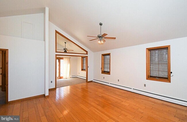 Building Photo - 306 Cedar Hill Rd