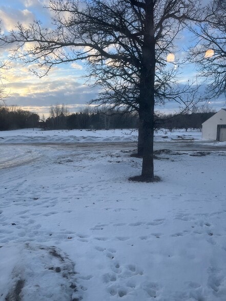 Building Photo - 7312 170th Ave