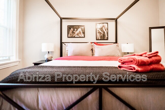 Building Photo - 1651 S Spring Ave