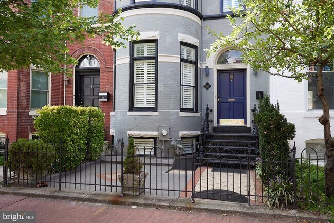 Building Photo - 910 T St NW