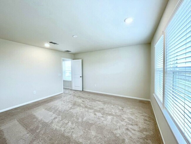 Building Photo - 16103 Kingfield Haven Dr