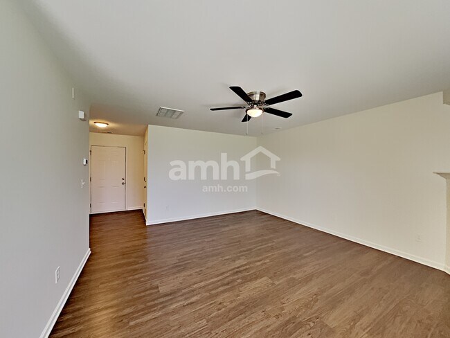 Building Photo - 3856 Wingdale Ct