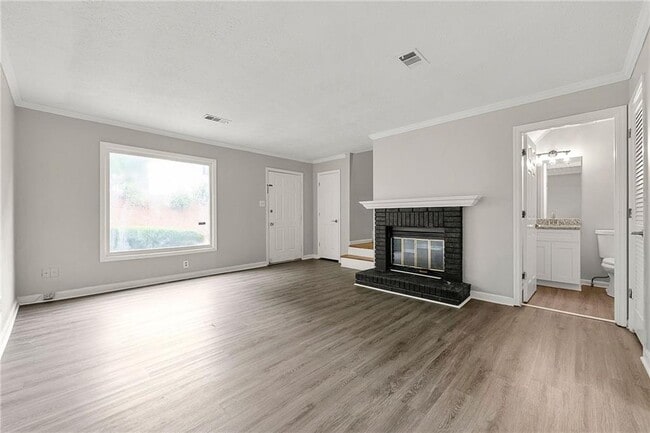 Building Photo - 218 Mill Creek Pl