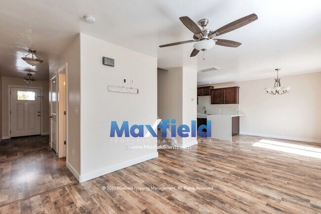 Building Photo - Draper Townhouse - 4 BD 3.5 BA 2 GA