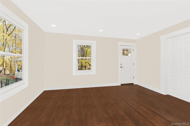Building Photo - 14 Bedford Ln